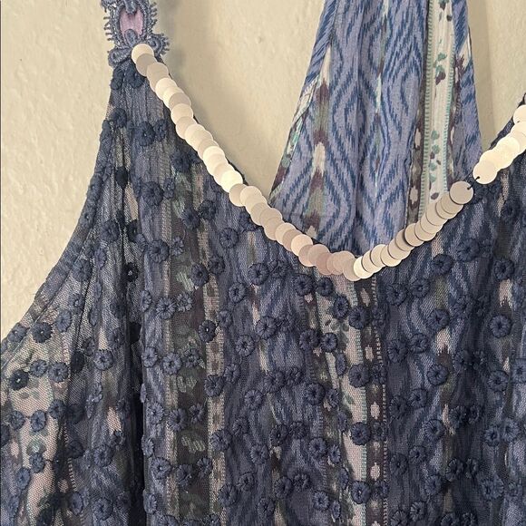 Like New! Free People Elegant Black and Purple Cami Top in Size L - Picture 3 of 11